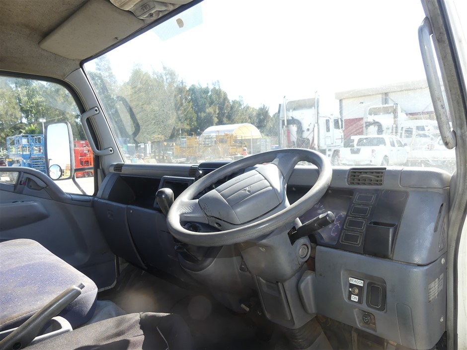 ENGLISH LAUNDRY Men's 365 TruTemp Pant, Size 32x30, Light Oak.  Buyers Note