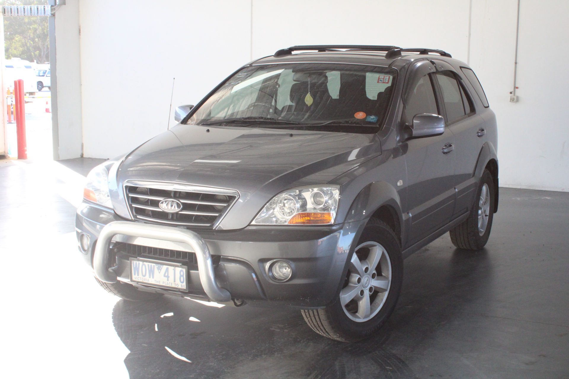 2 X THERMOFLASK Insulated Food Jar, Pink, 590ml. NB: Box damaged, jars in g