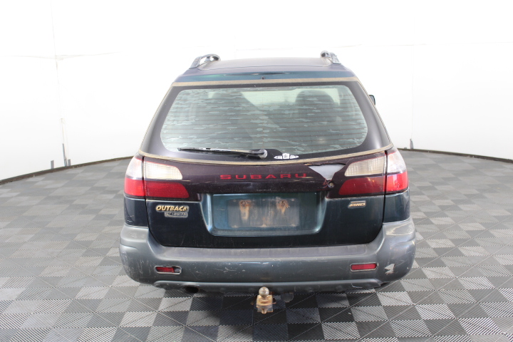 <p>Assorted 10Lt Tins of Paint</p>