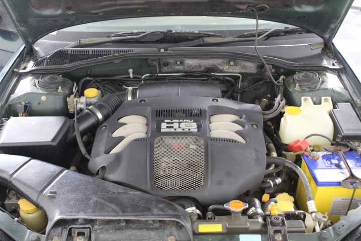 <p>Assorted 10Lt Tins of Paint</p>