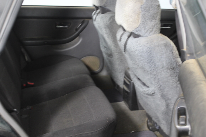 <p>Assorted Tins of Paint & Paint Products / Accessories</p>