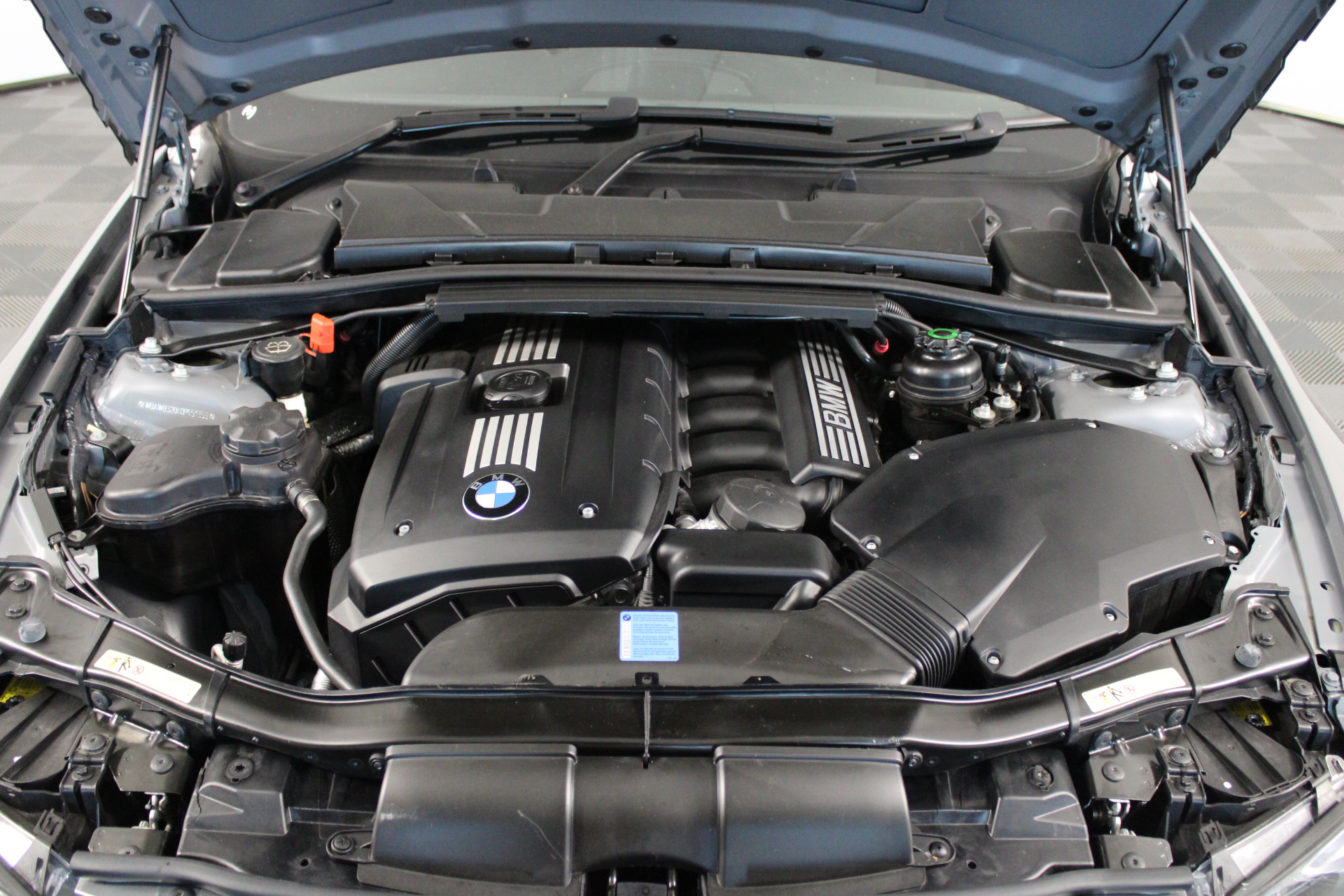 BLACK + DECKER 18V Hammer Drill Kit With Carry Case & 80x Attachments. NB: