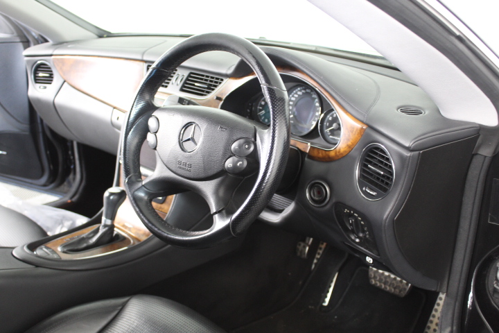 SOUTHWIRE Electric Products MSBMMT4G 4 Gang Multi Mount Device Box with Dep