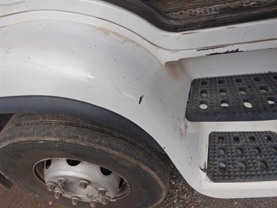 18x MUD Nail Colour (Blue Moon)