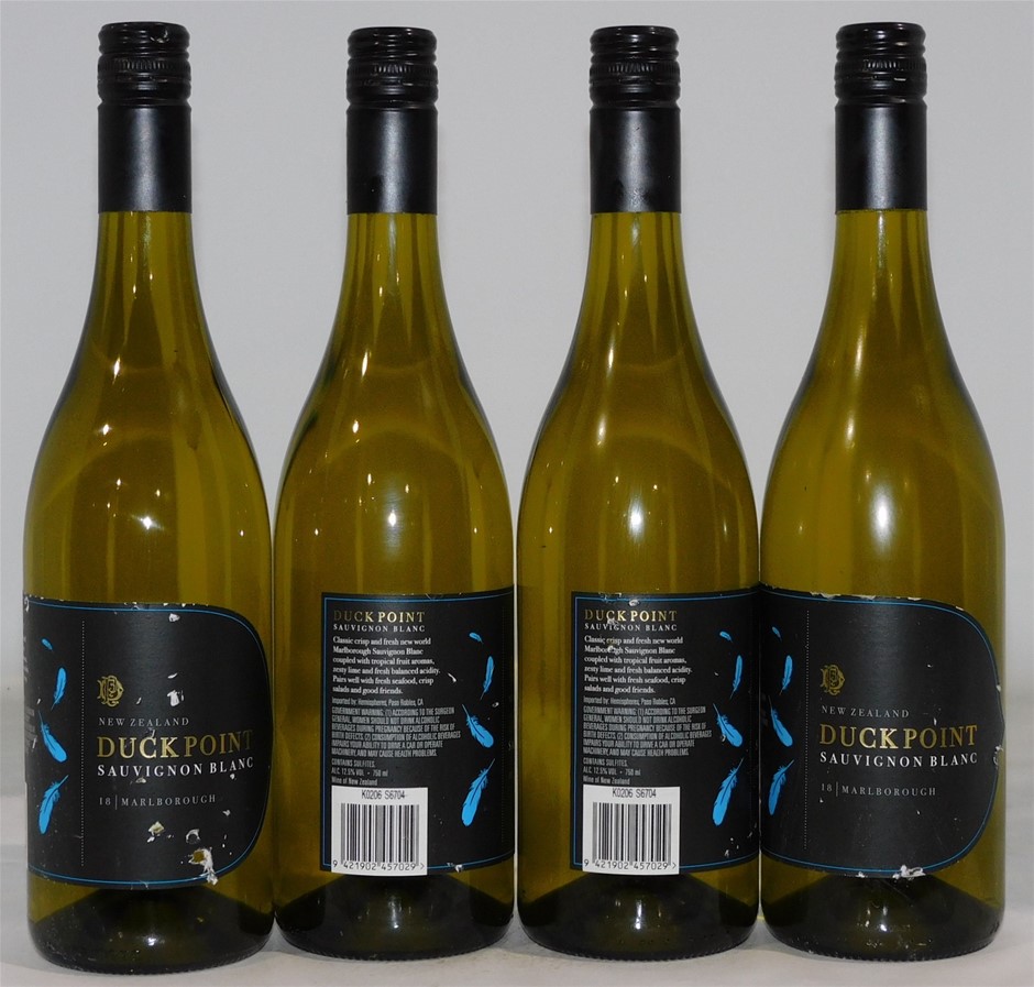 Elegant 18K White Gold plated Simulated Diamond Green Cz Ring Size 8