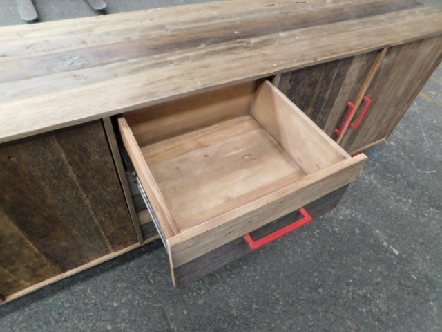 Aboriginal Flag, 1/10th Oz (ApproX) 999 Pure Solid Silver Bullion Coin, C.O