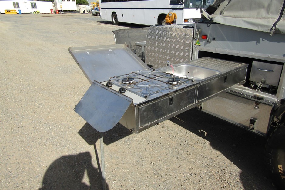 18K Gold Plated Cuban Link Chain Bracelet, 10MM Wide - 21.5cm