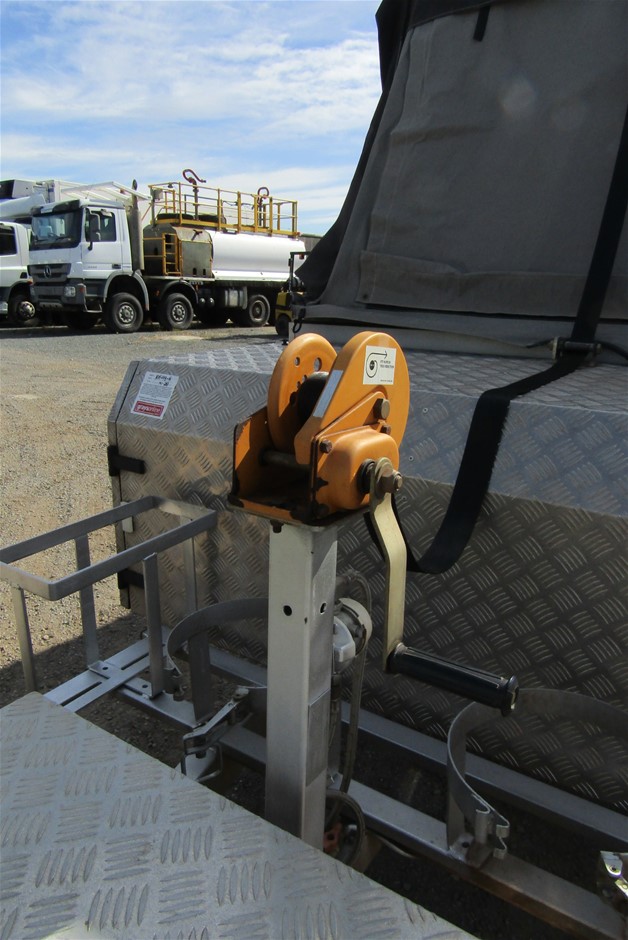 18K Gold-Filled Cuban Necklace with Simulated Diamond Clasp - 60.9cm