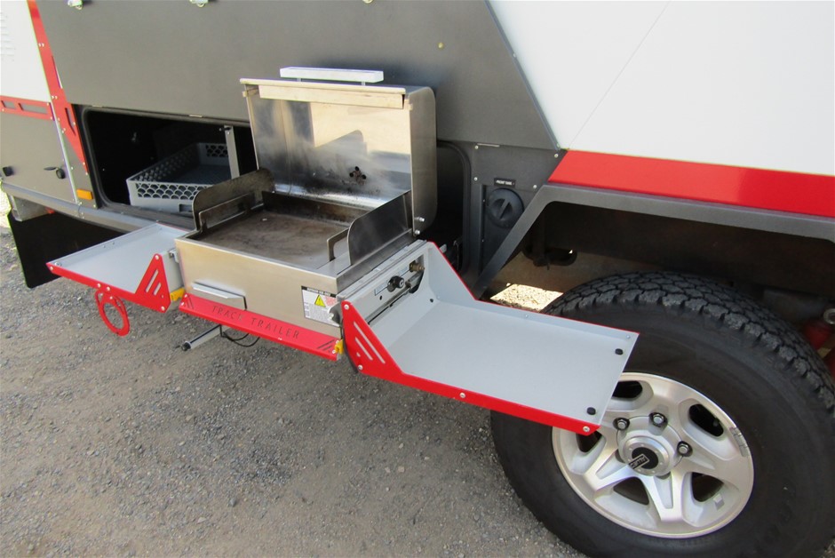 5 Carat round 5 white diamond each CVD Uncertified