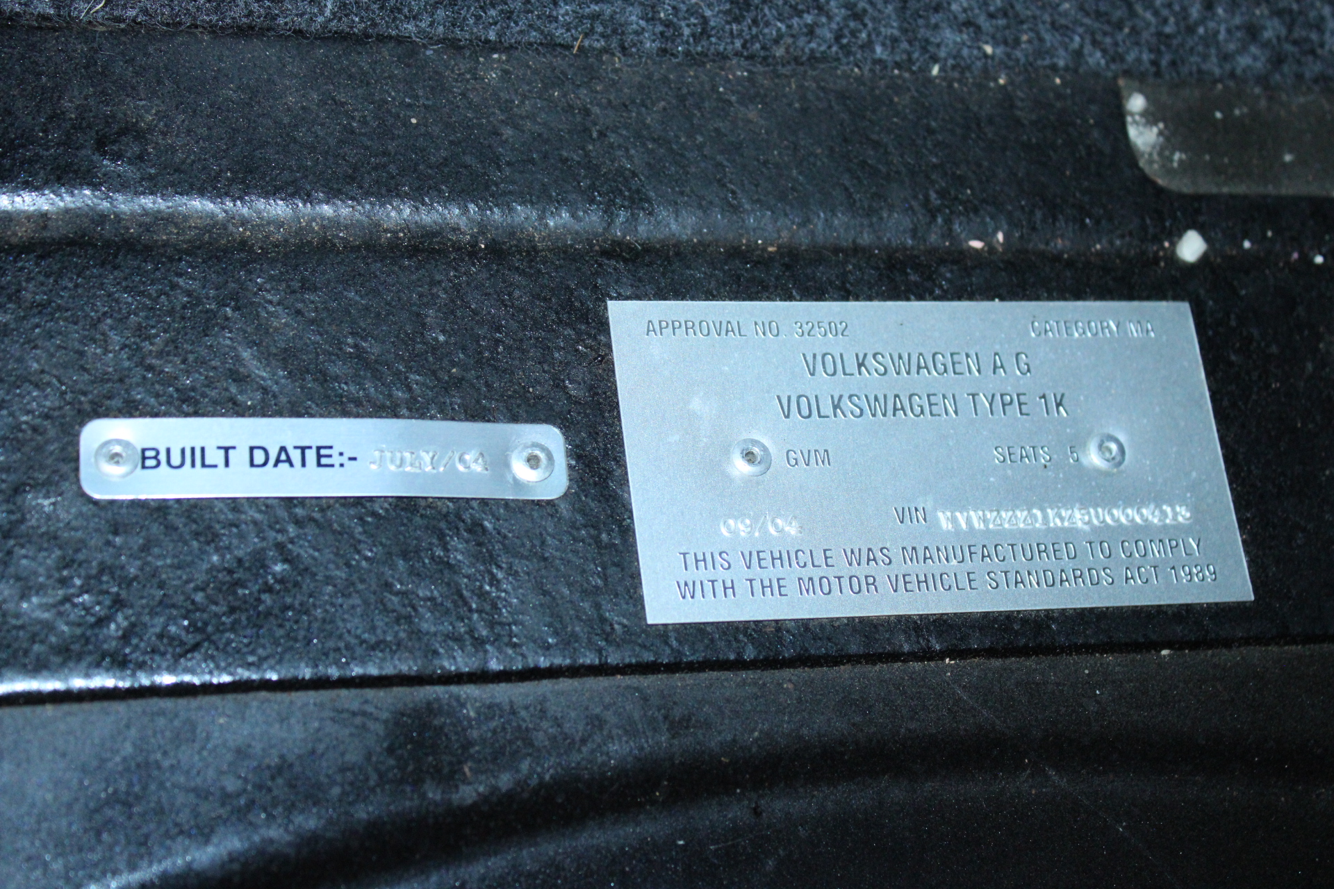 2018 100 Years Of Armistice Purple Poppy 1/10th OZ (Approx) 999 Silver Coin