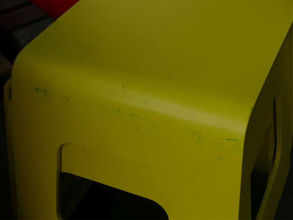 1/100 Ounce -Gold Scottdale & 1/10 Ounce Xag Silver coins x 4 Unc