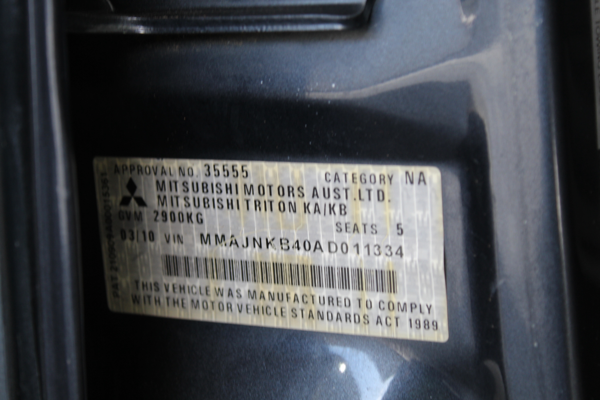 1.38ct an emerald cut Columbian emerald With AIG Cert. & 0.70ct