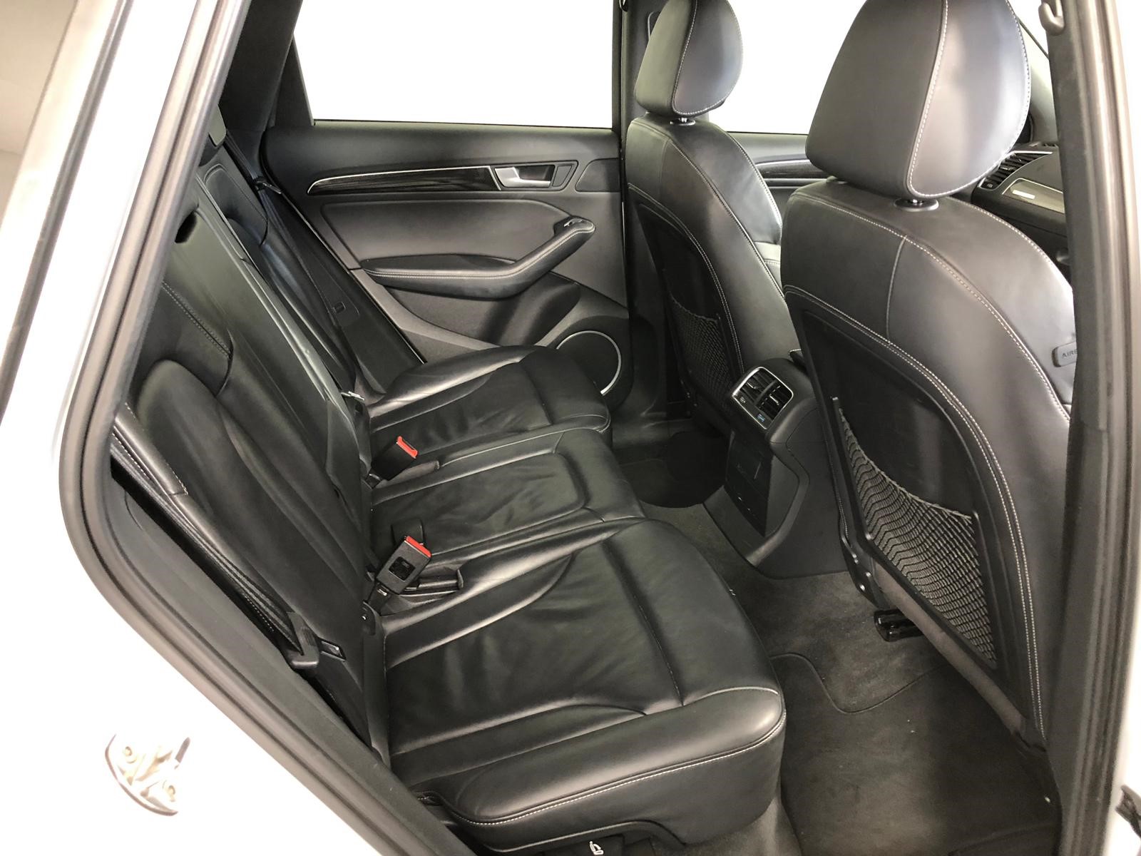 APC Smart-UPS SRT3000UXI-NCLI Uninterruptible Power Supply