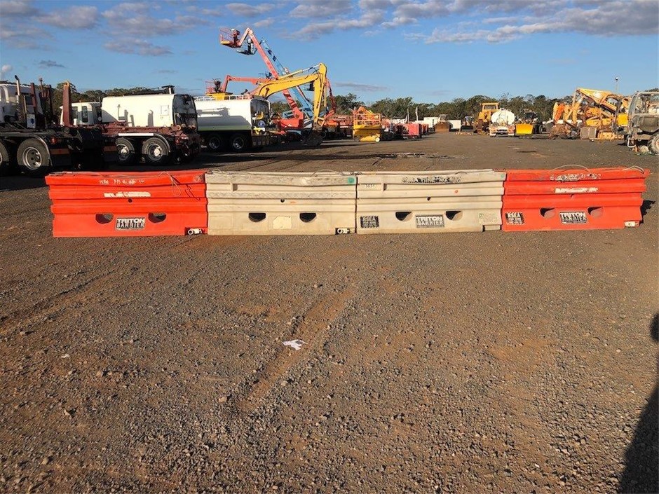 Penfolds Bin 95 Grange Hermitage 1983 Signed by Don Ditter (1x 1.5L Magnum)