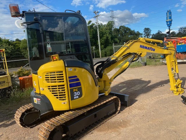 4 x Remax RC-C169 Wochy Series 2.4A 3-in-1 Multifunctional Fast Charging Ca