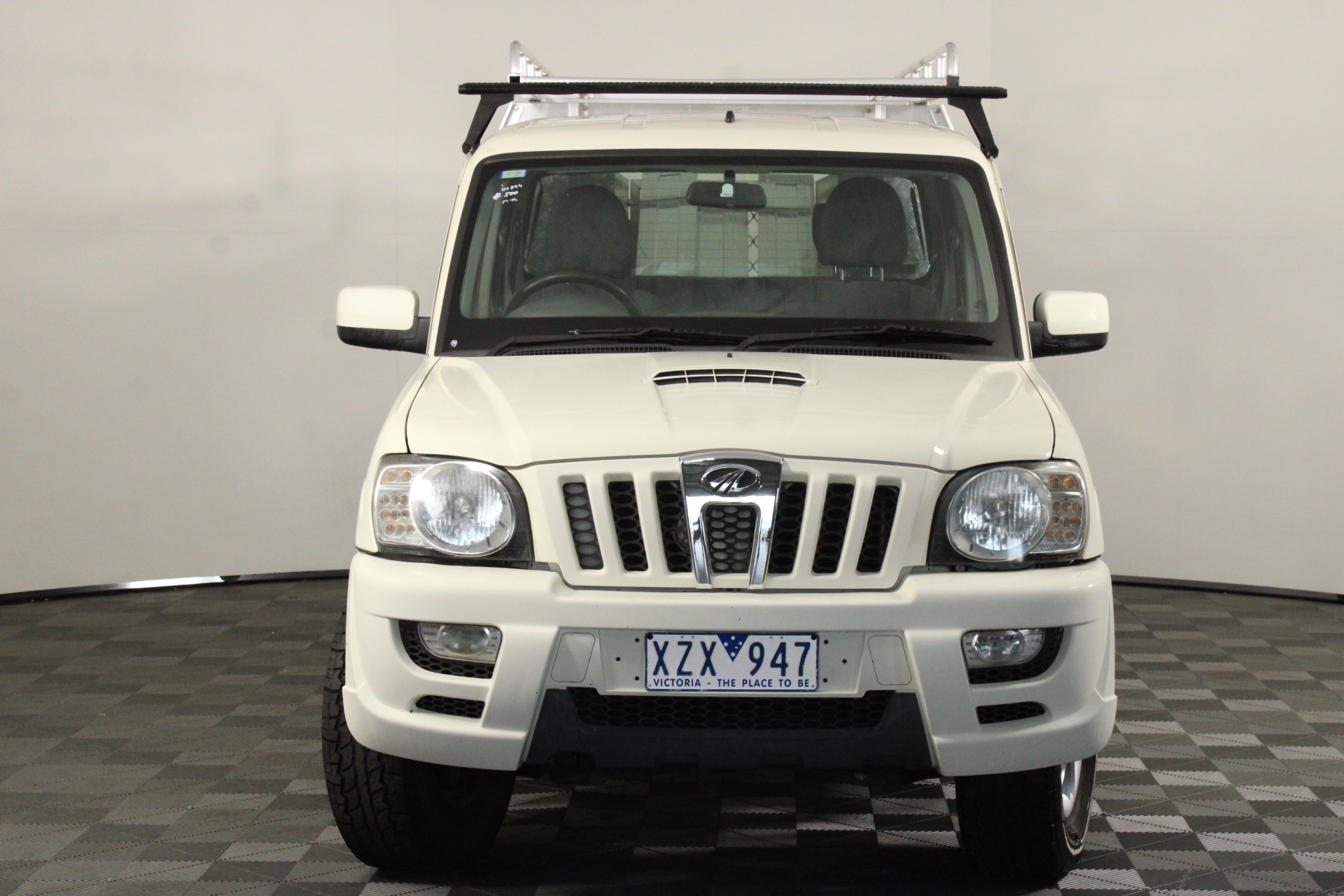 KOBOLT KX11 Excavator (Multiple attachments included) with Trailer