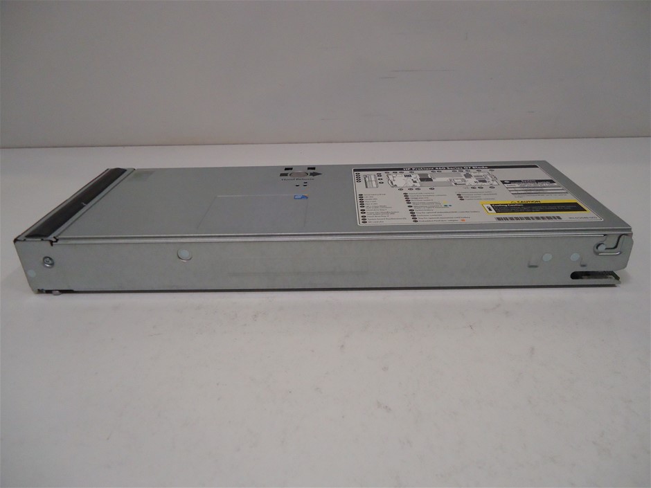 Designer Cluster Ring in Gold - adjustable