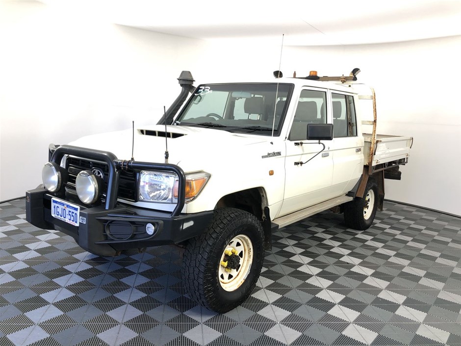 35 Drawer Stainless Steel Tool Storage Chest(Unused)