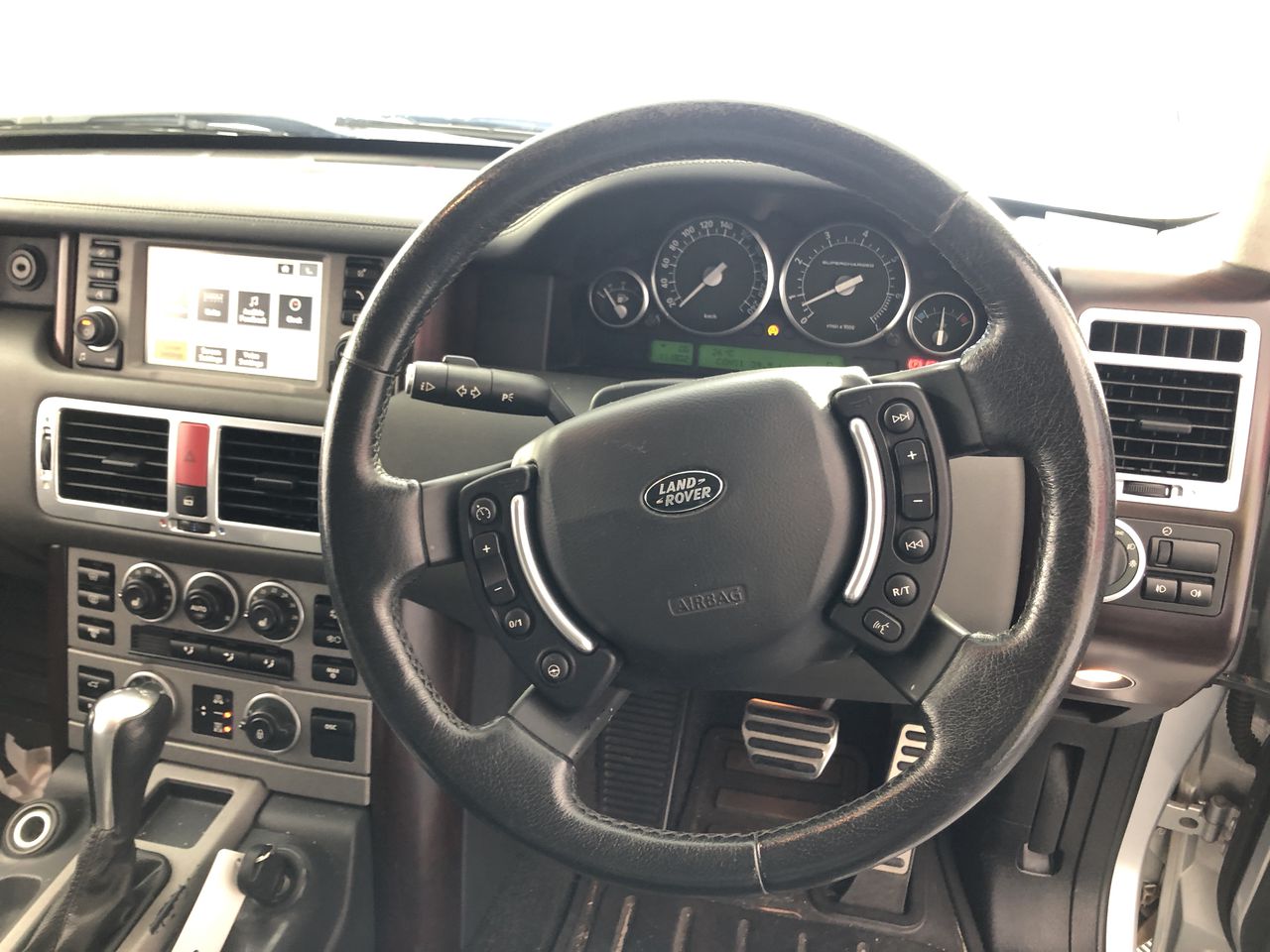 7-8mm White Pearls & Gold Plated Rhinestone Stretch Bracelet.