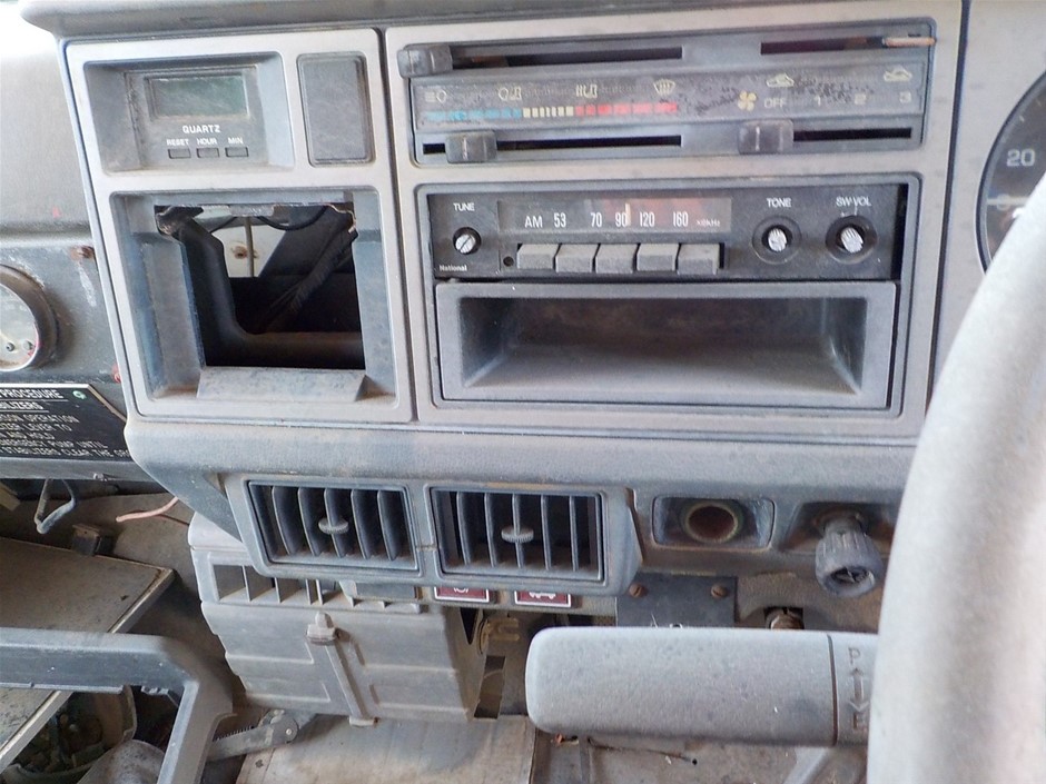 Brokenwood Cricket Pitch Red Cab Blend (6x 750mL).