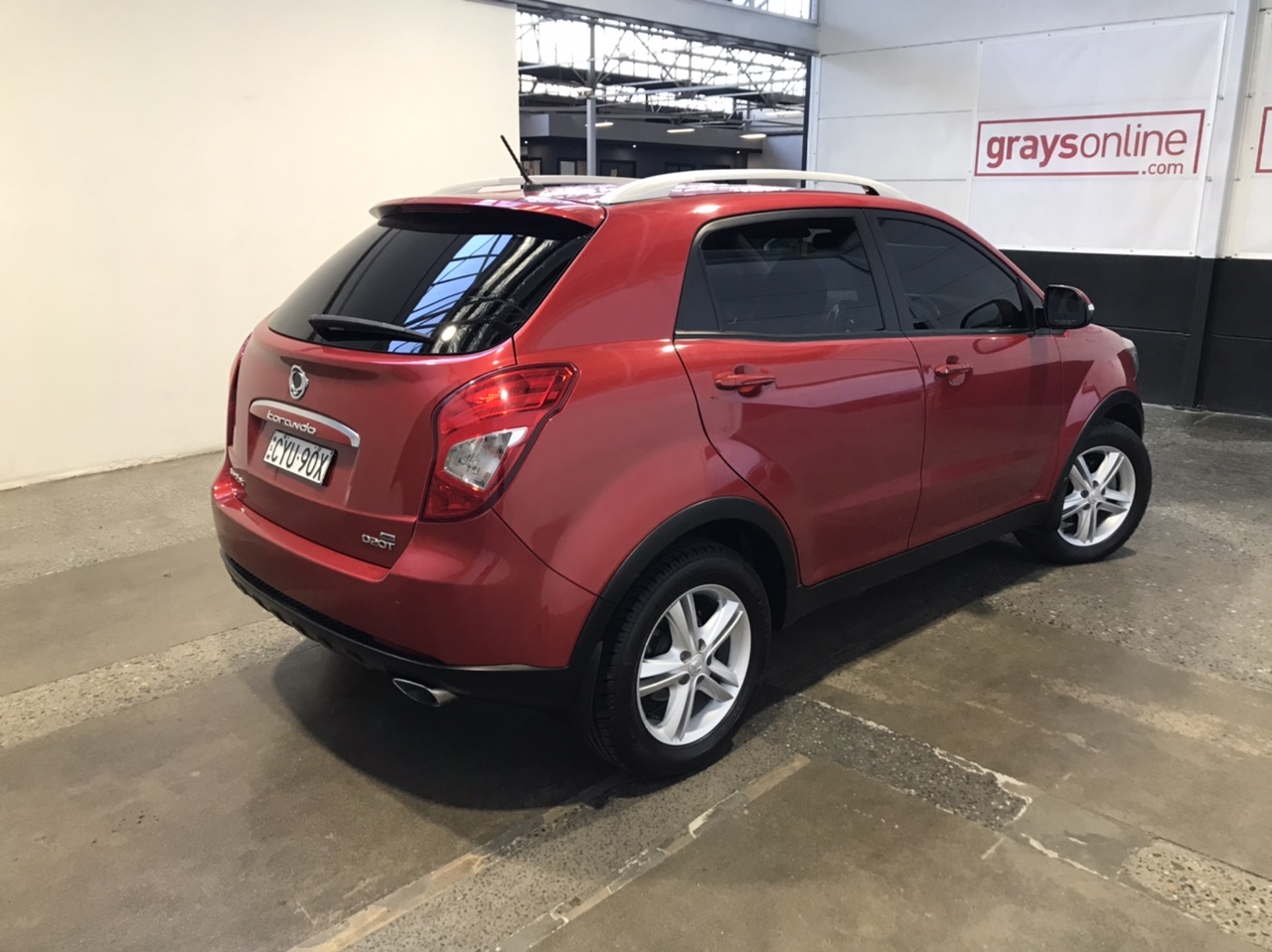 SHARK Flex Breeze Fan with Misting Attachment, Grey.