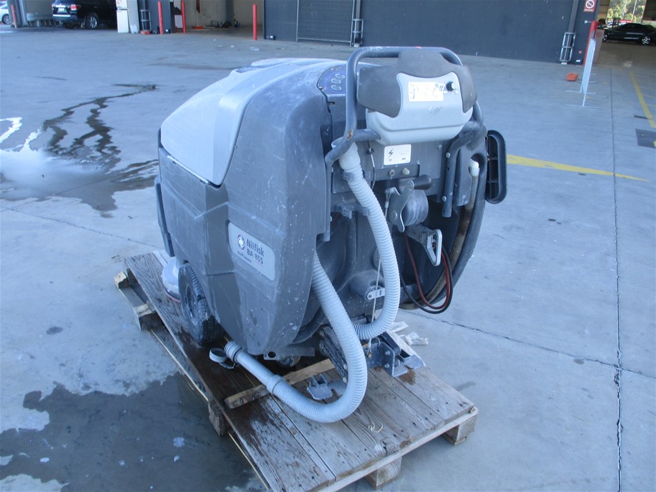 STAR WARS Ahsoka Tano Electronic Mask With Phrases & Sound Effects, Costume