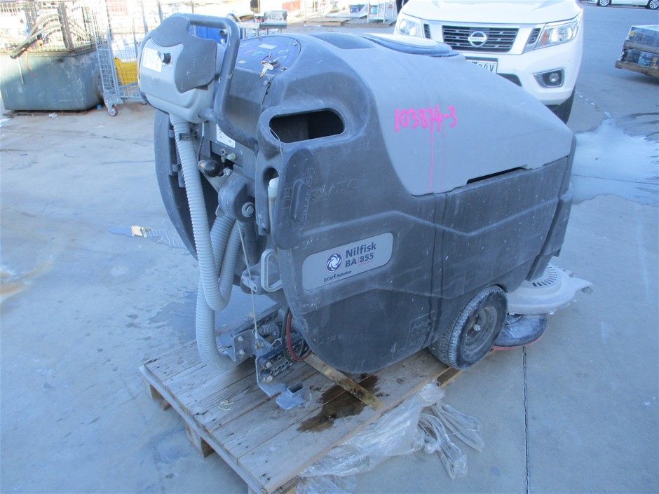 PHILIPS Oscillating Tower Fan 5000 Series, 105cm Slim Design, Remote contro