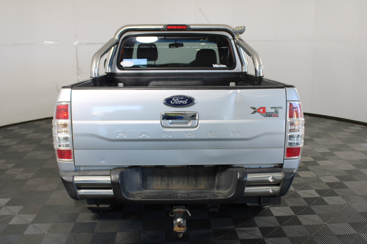 2002 Freedom 530 Escape Cuddy Cab