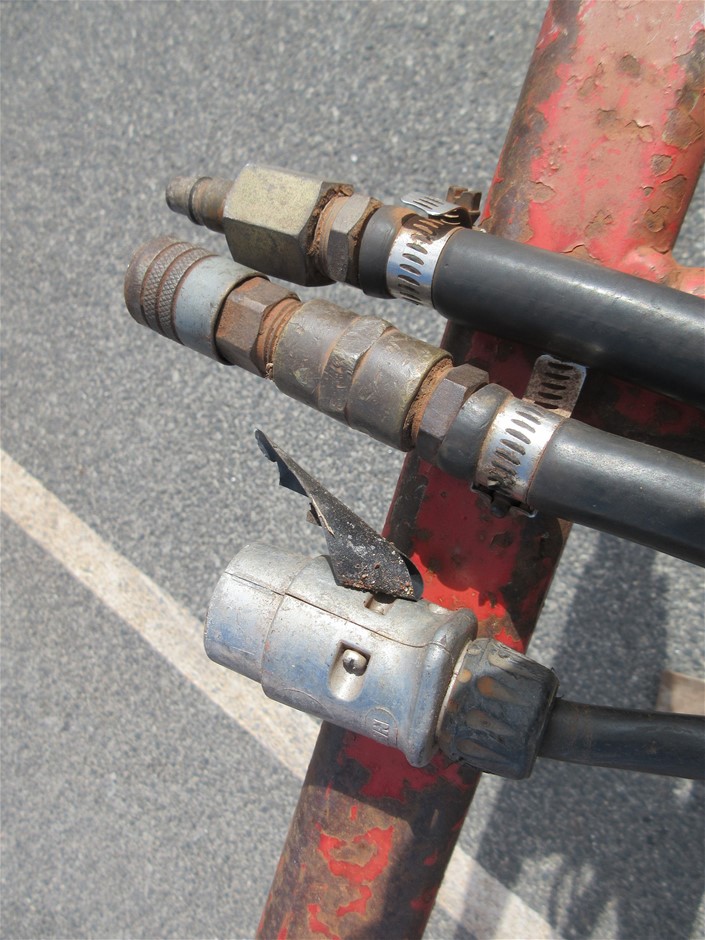 Brand New! Makita CL003GZ11 40V Brushless Stick Vacuum Cleaner.