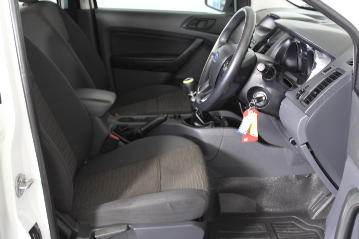 Calvin Klein Men's Cotton Classics 3-Pack Tanks, Large, White.