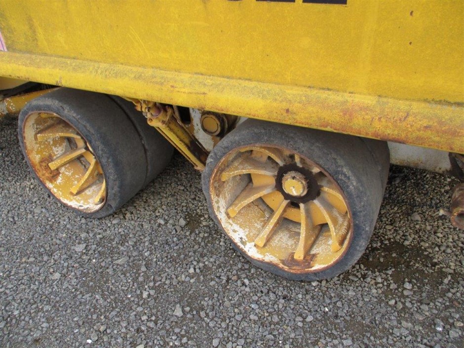 <p>Work Stands And Work Centre</p>