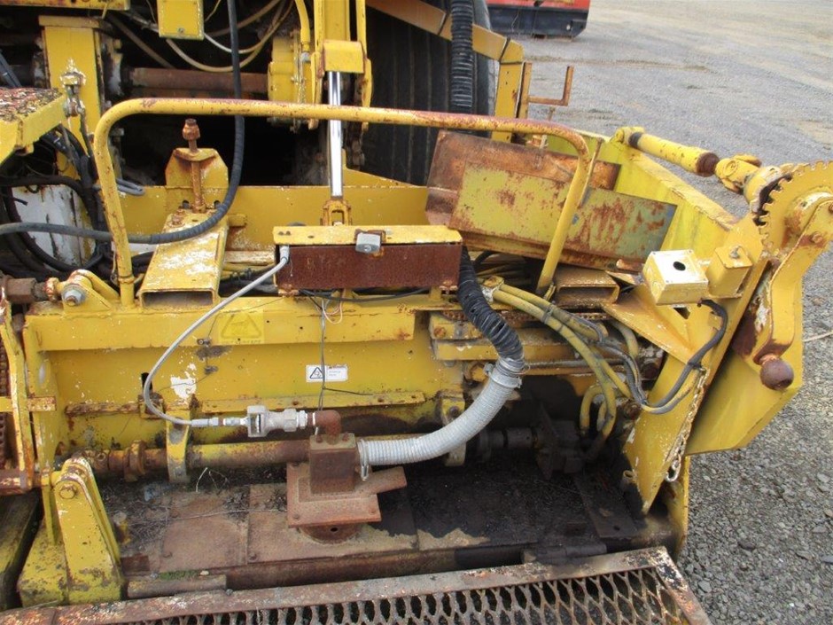 <p>Qty Assorted Power Tools</p>