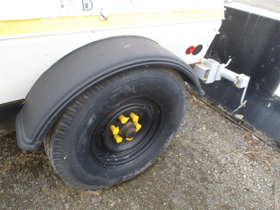 <p>Toro 320D Mini Loader</p>