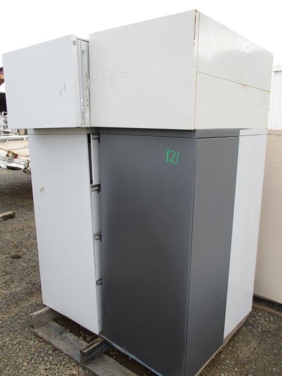 <p>Pallets of Particle Boards x 2</p>