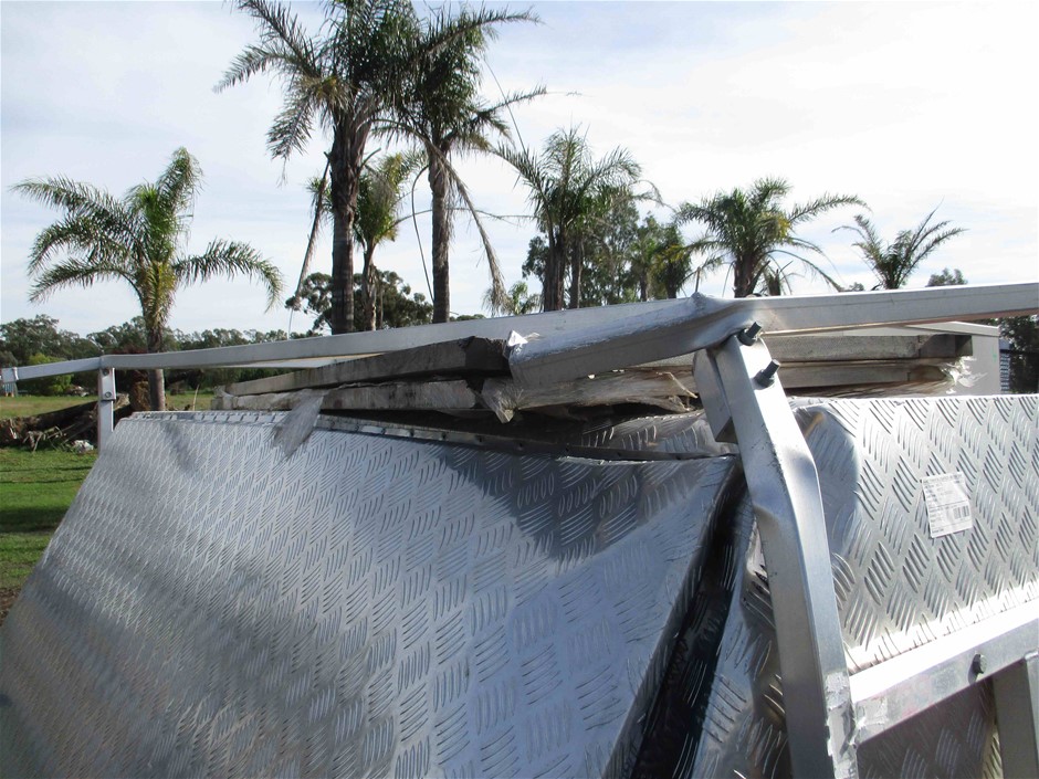 5.01ct TSW Natural Green Diamond Collection - Round Brilliant Cut