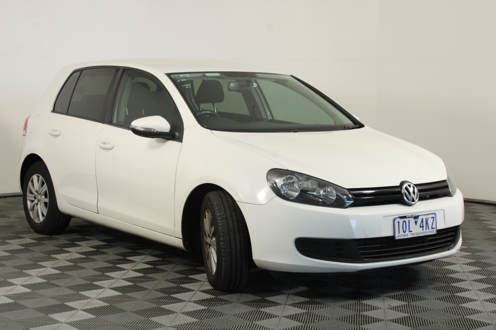 Elephant in the Room Buttery Chardonnay Bagnum 2024 (6x 1.5L) SA