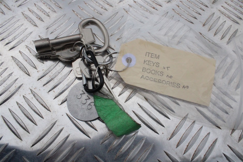 3 x 2XU Women's Sailing Short Sleeve Fibretech Tee, Size L, White/Rose. WY2