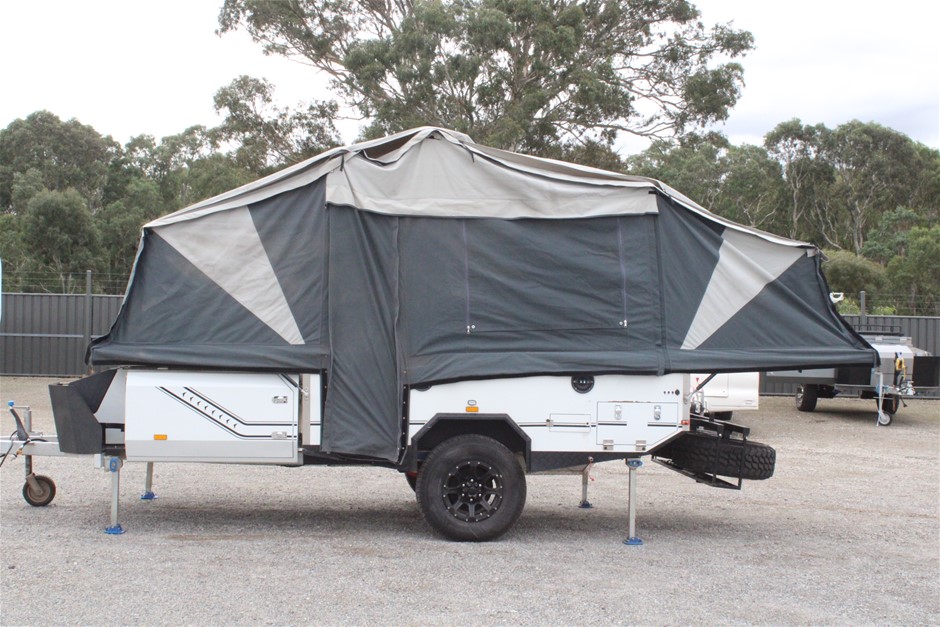 RIP CURL Women's Classic Ribbed Tank Top, Black, Size L. RRP: $40.  Buyers