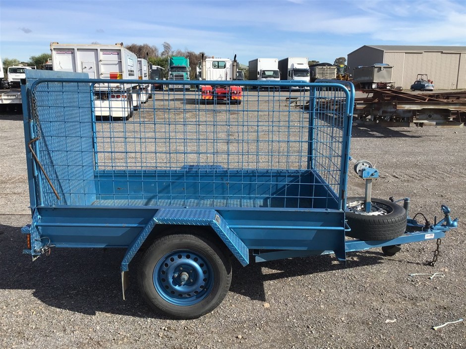 Koonara Golden Orb Sparkling Shiraz Piccolo NV (24x 200mL) Wrattonbully, SA