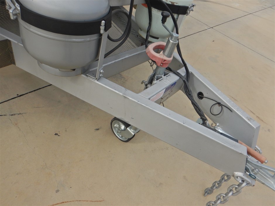 Evans & Tate Hullabaloo Shiraz 2017 (6x 750mL) Margaret River