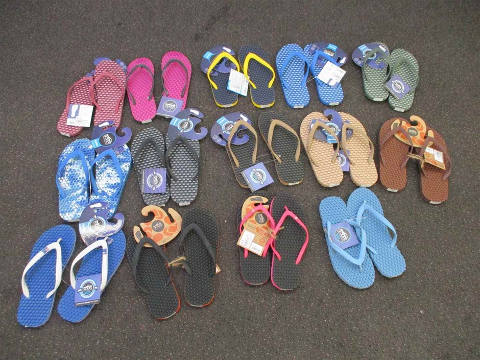 Stainless Steel Initial 'U' Necklace with Simulated Diamonds - Yellow