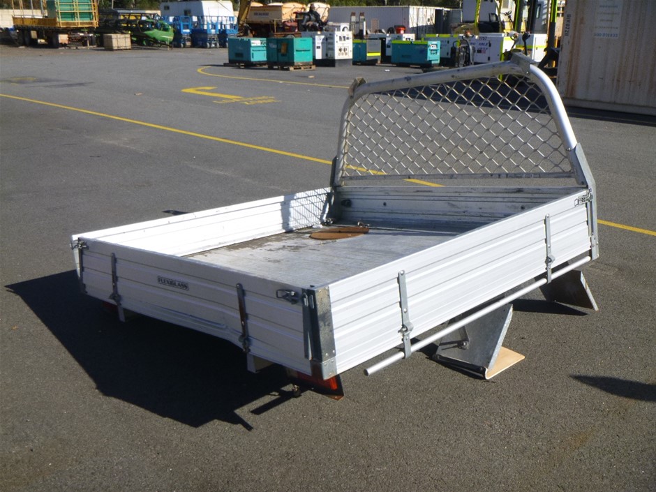 BRONDELL Premium Toilet Seat, Model: AUSPPTS-25. N.B: Not in original packa