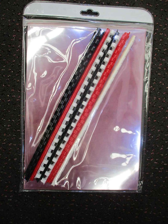 <p>2005 Mitsubishi Rosa 4 x 2 Bus</p>