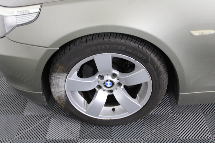 2 x VASELINE Intensive Care Deep Restore Skin Lotion, 750ml. N.B: Minor lea