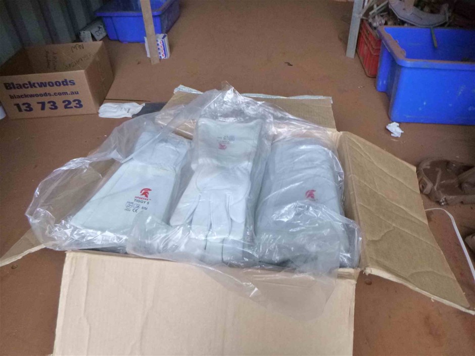 TNT SHOCK CHEWS COLA, 80pk. NB: Best before: 25/03/2026.