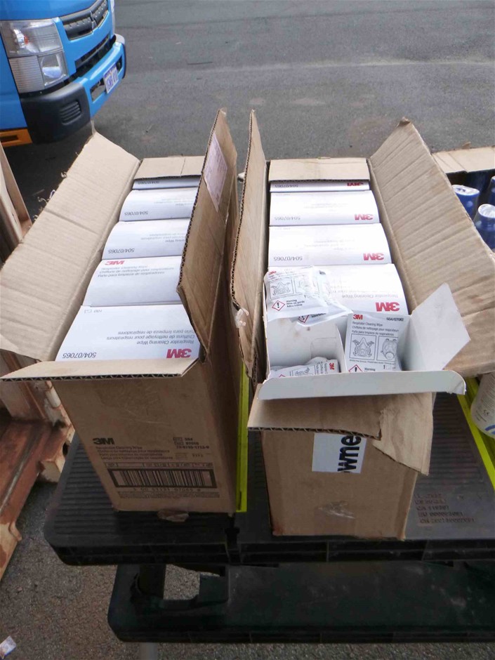 BLACK+DECKER Power Series+ 18V Cordless Stick Vaccum, 1.5AH, BHFEA515JB. NB