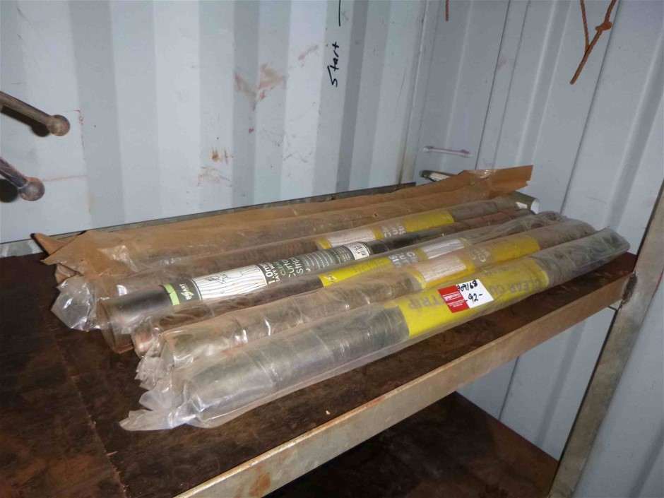 ORAL-B Pro 100 CrossAction Electric Toothbrush, Colour: Black. NB: Missing