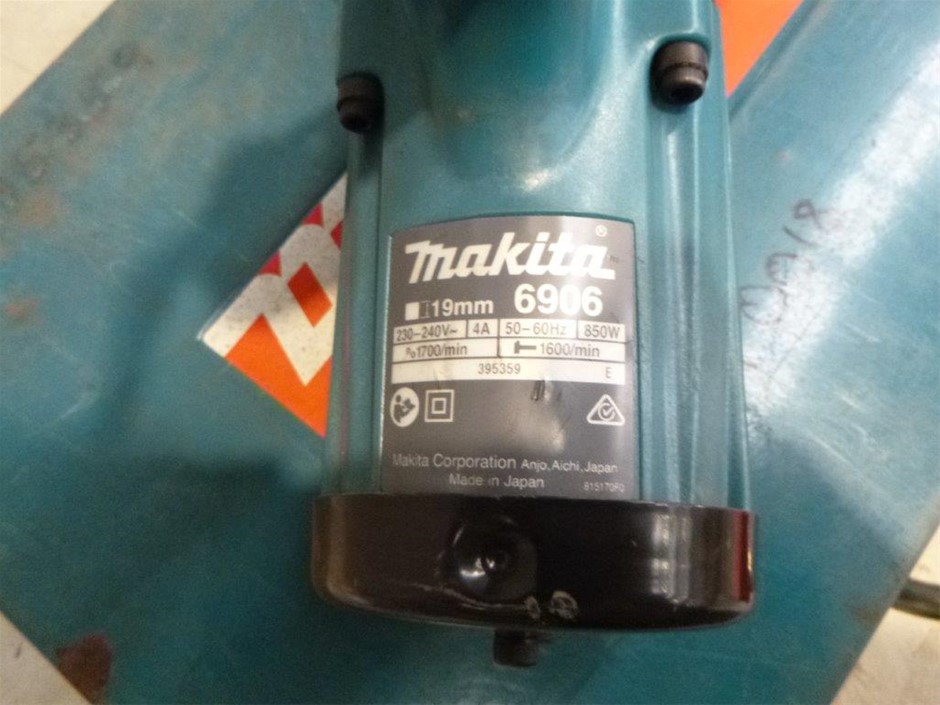 HILLS Classic Laundry Trolley, White/Grey. NB: Dusty from storage and missi