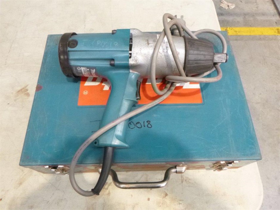 SPORT-BRELLA Versa-Brella SPF 50+ Adjustable Umbrella with Universal Clamp,