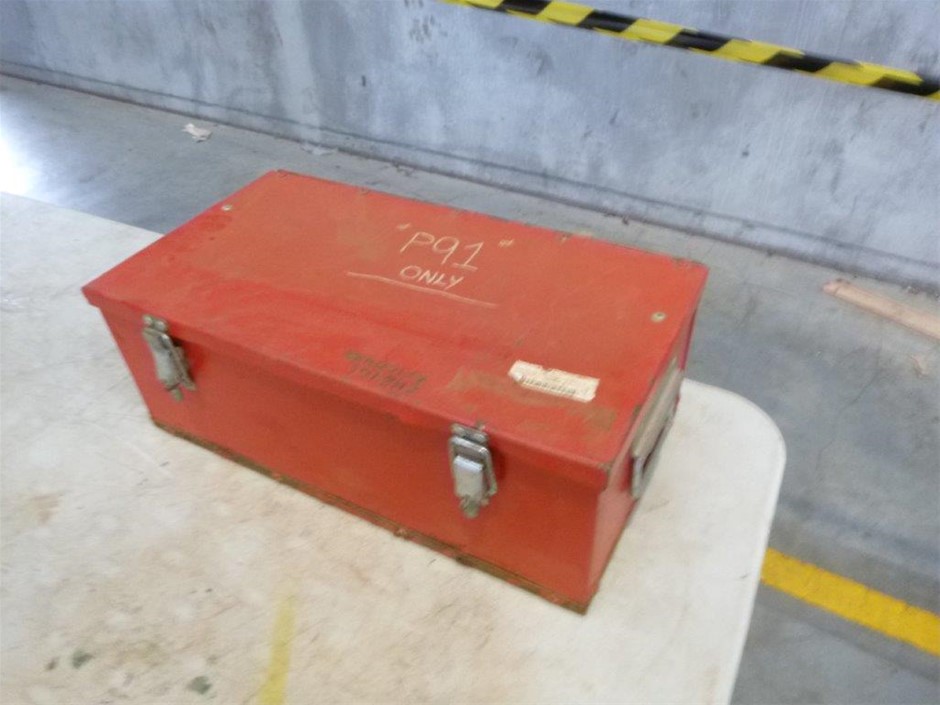 <p>Earthmoving Tyres x 2</p>